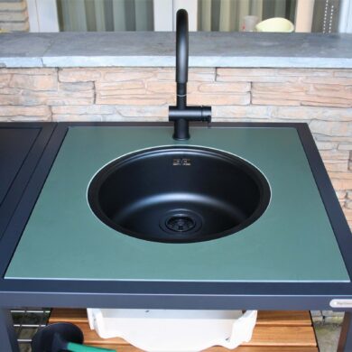 Big Green Egg Dekton Feroe Groen--Uitsparing kraan en Wasbak